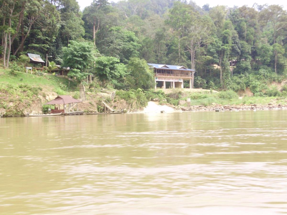Nusa Holiday Village Jerantut Bagian luar foto