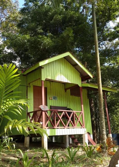 Nusa Holiday Village Jerantut Bagian luar foto